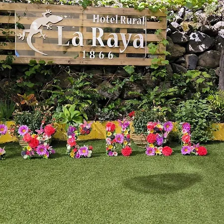 Rural La Raya 1866 ホテル 3*
