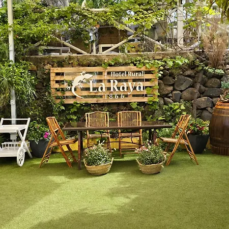 ホテル Rural La Raya 1866 3*
