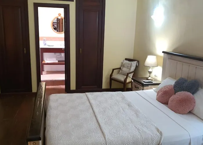 Rural La Raya 1866 3*